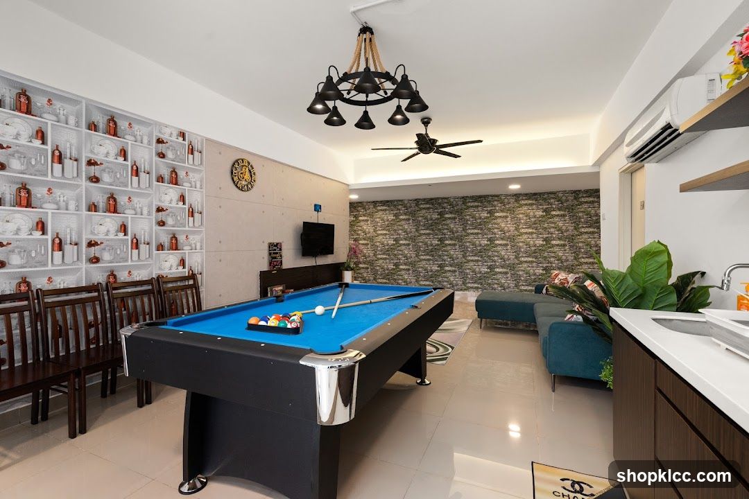 Billiard Room with Modern Decor