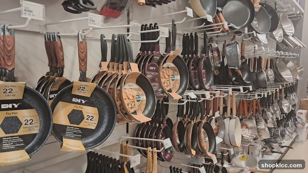Cookware Display