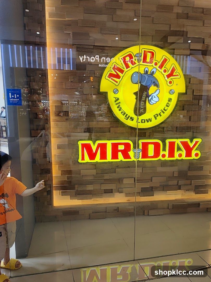 Mr.Toy Lalaport