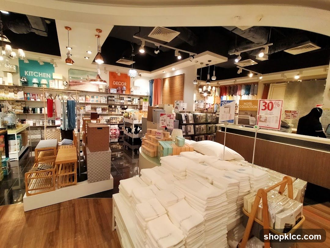 Home Decor and Kitchenware Store