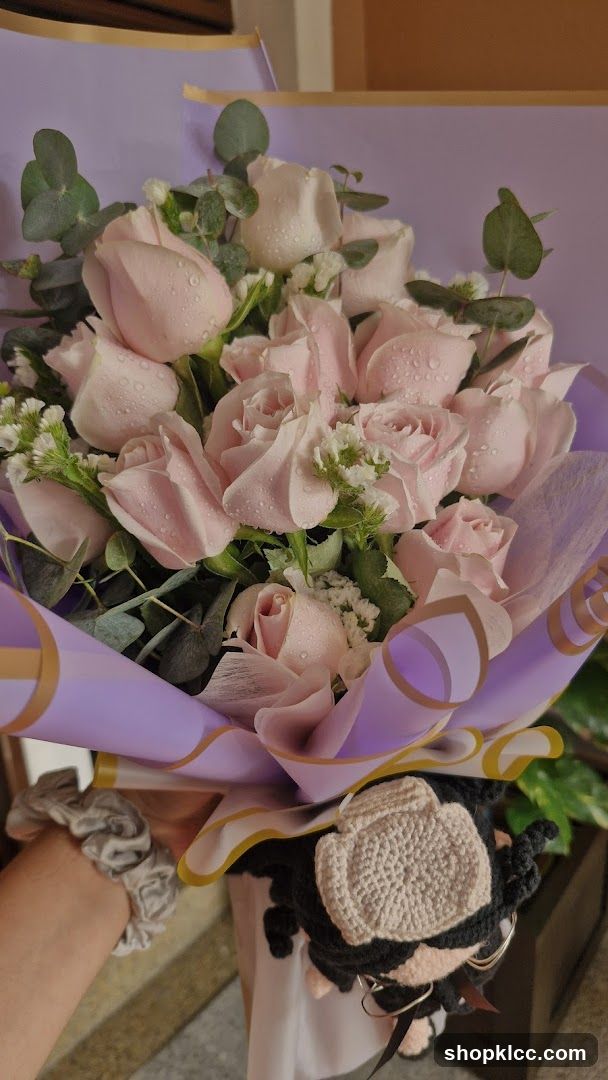 Pink Roses Bouquet
