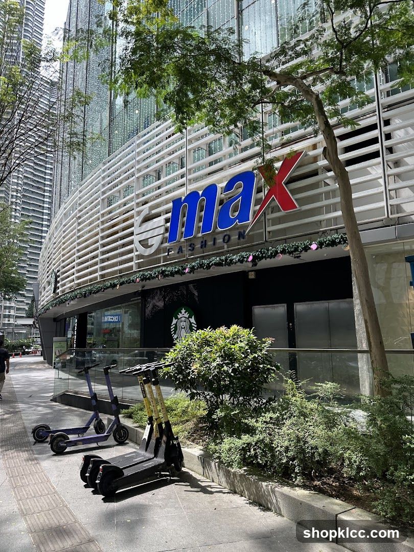 eMax Fashion Storefront