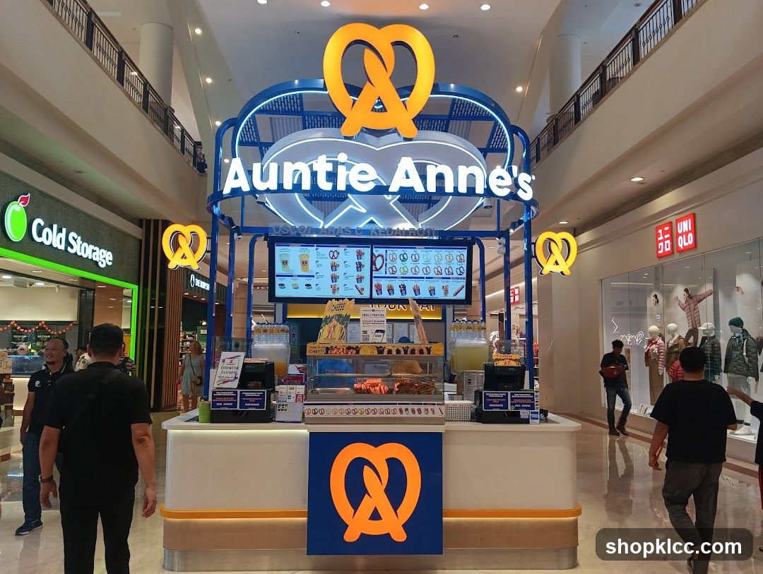 Auntie Anne's Pretzel Stand