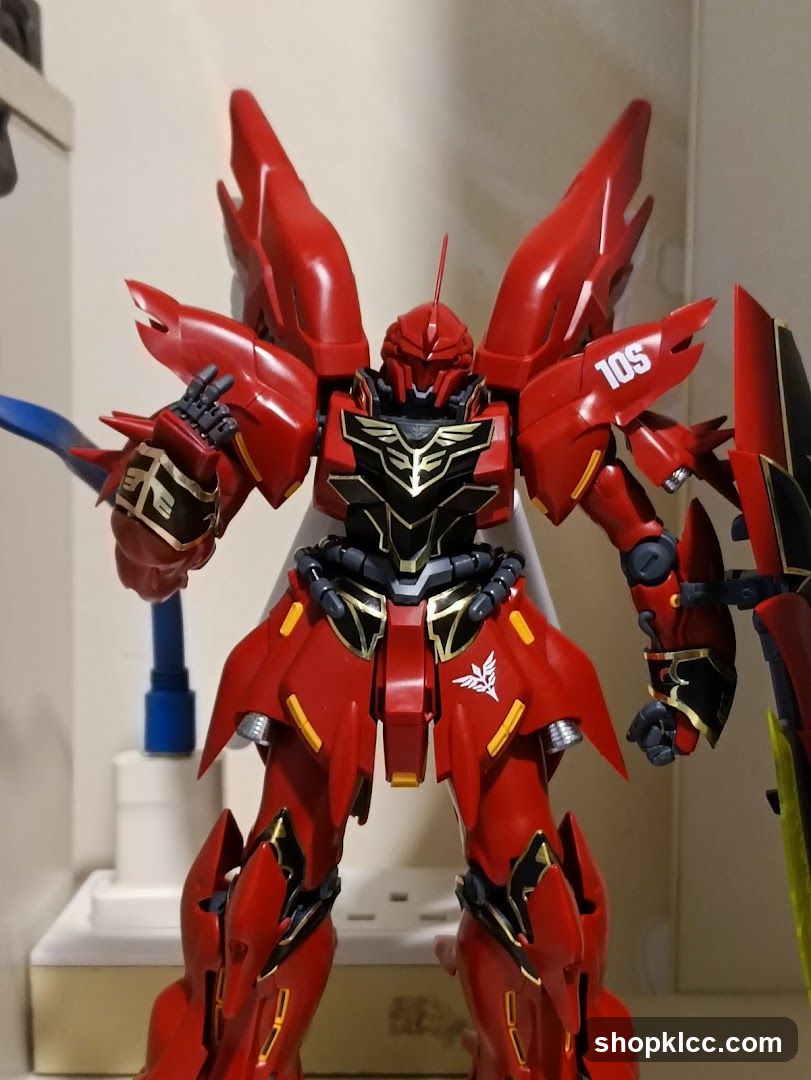 Red Robot Model