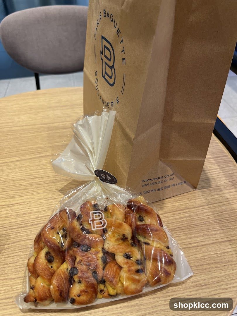 Paris Baguette Bag and Pastry
