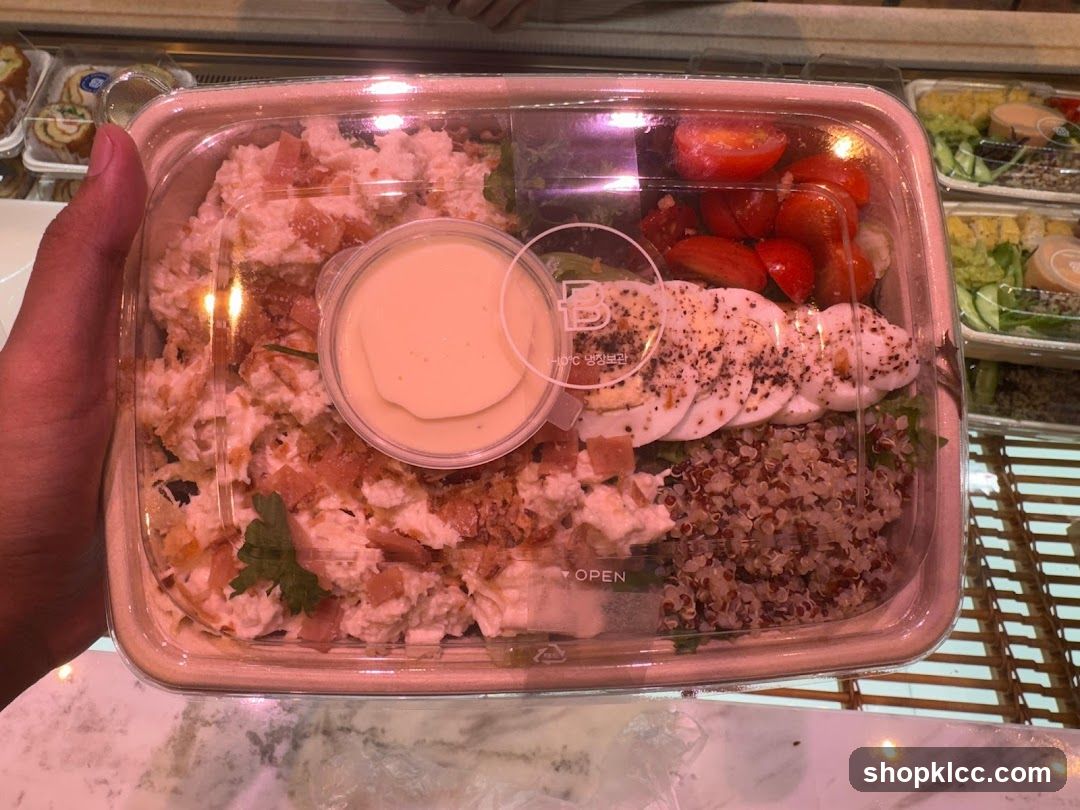 Salad with Chicken and Eggs