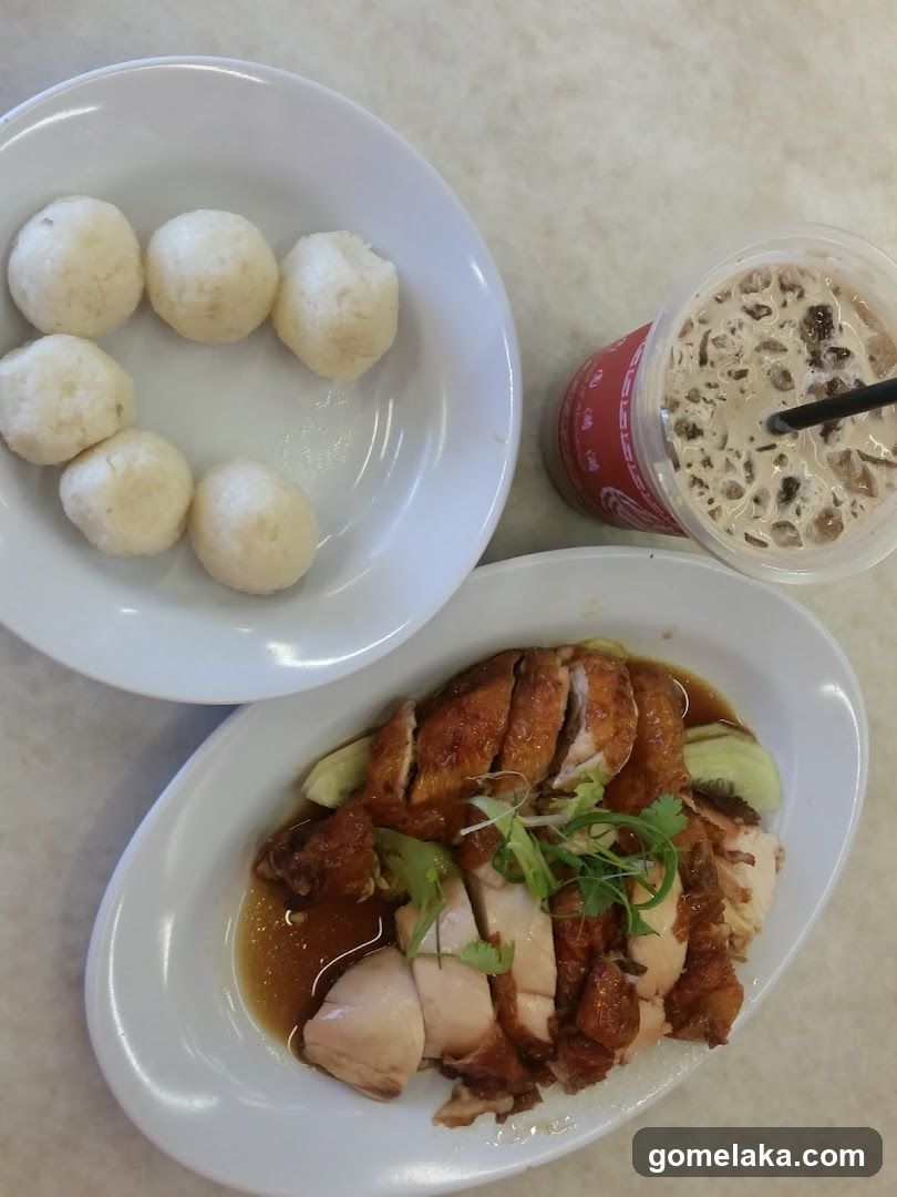 Famosa Chicken Rice Ball