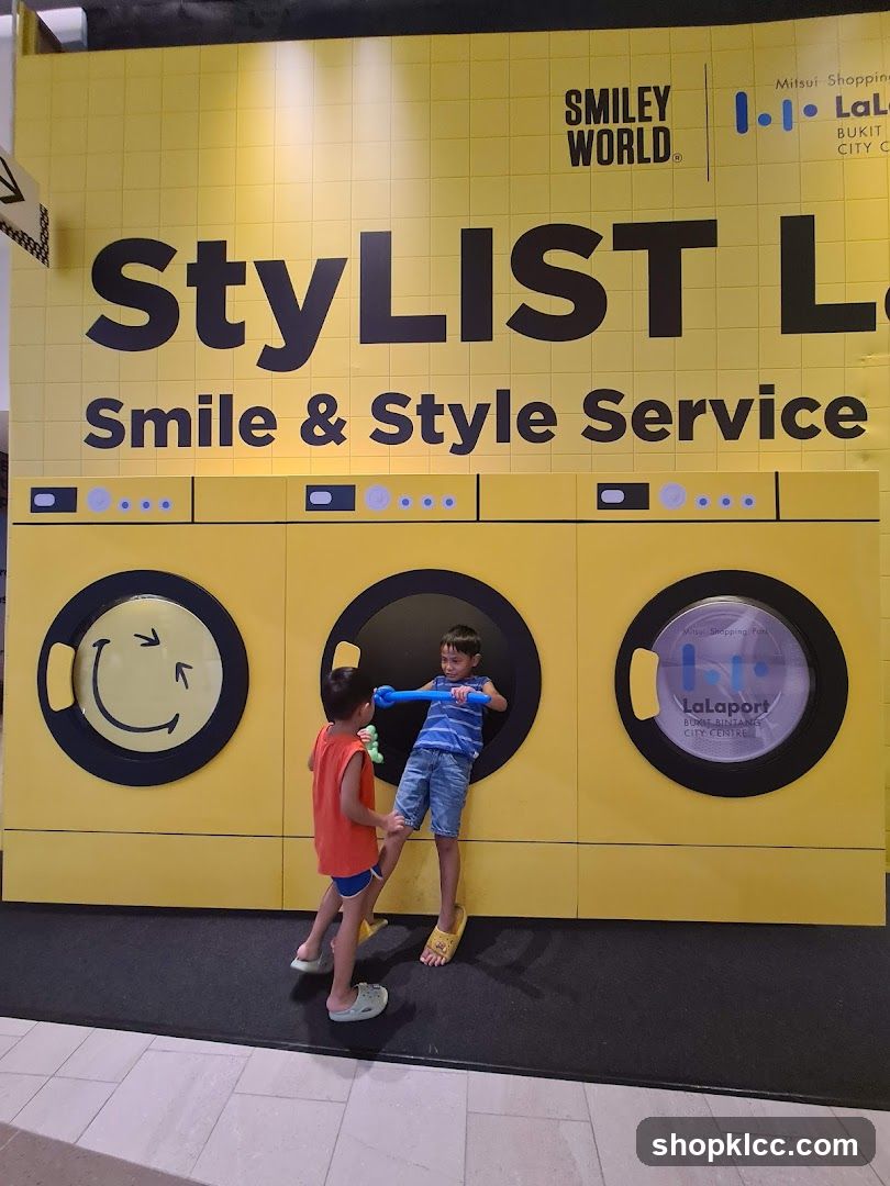 Smiley World StyLIST L