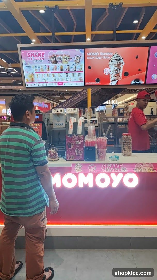 Momoyo Shake Ice Cream