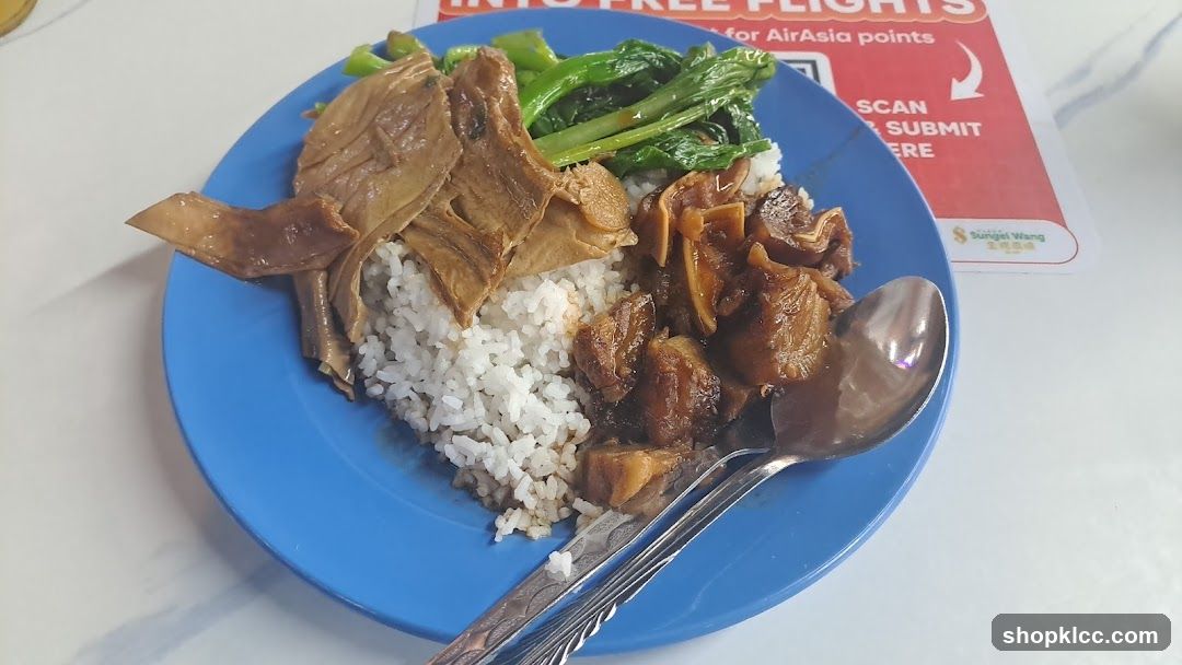 Braised Pork Rice with Vegetables