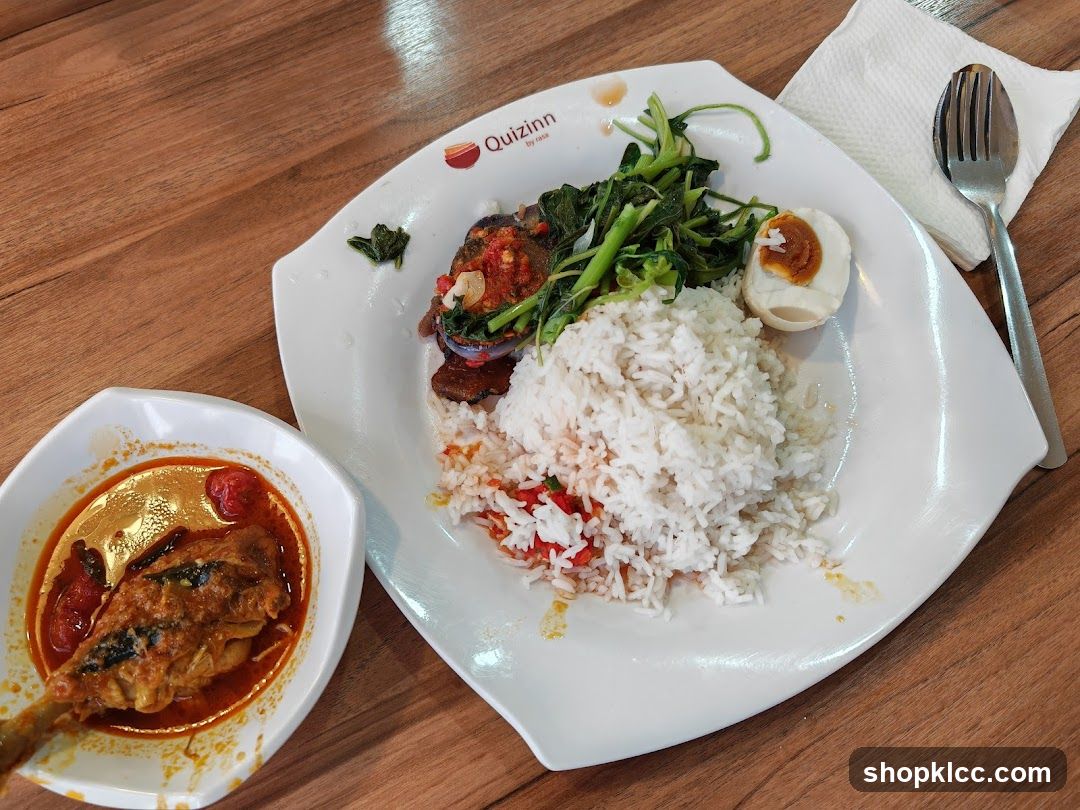 Rice dish with chicken curry