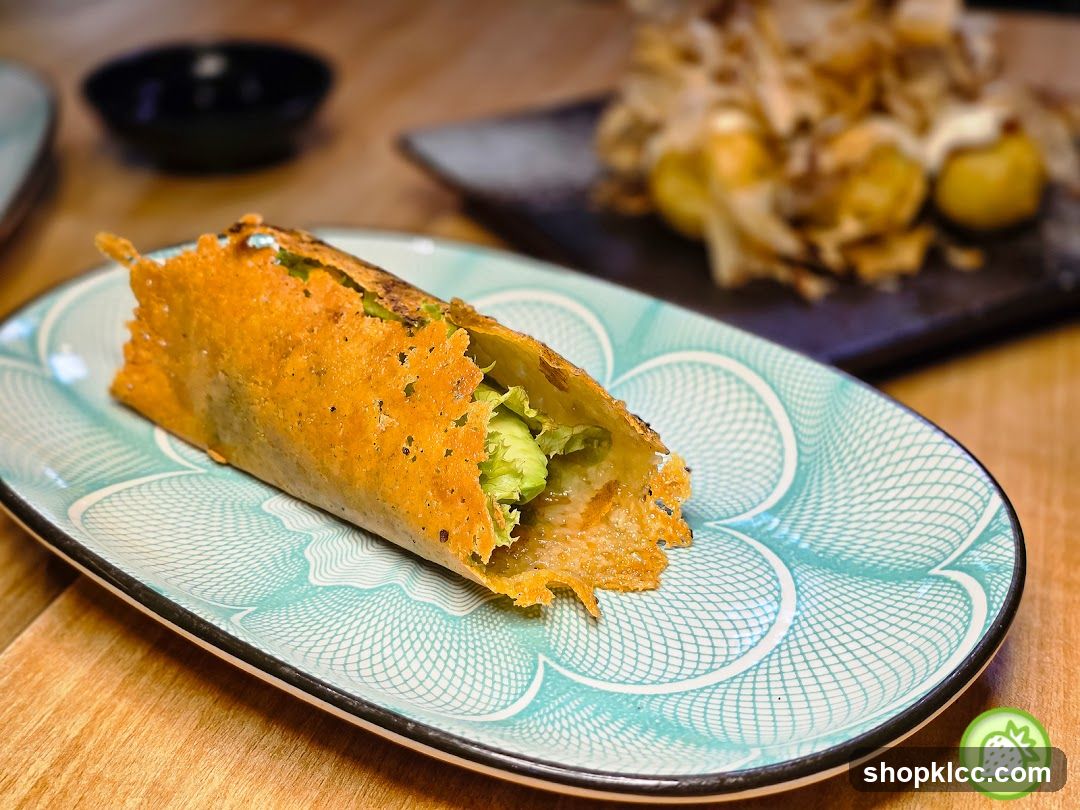 Crispy Taco with Avocado Filling