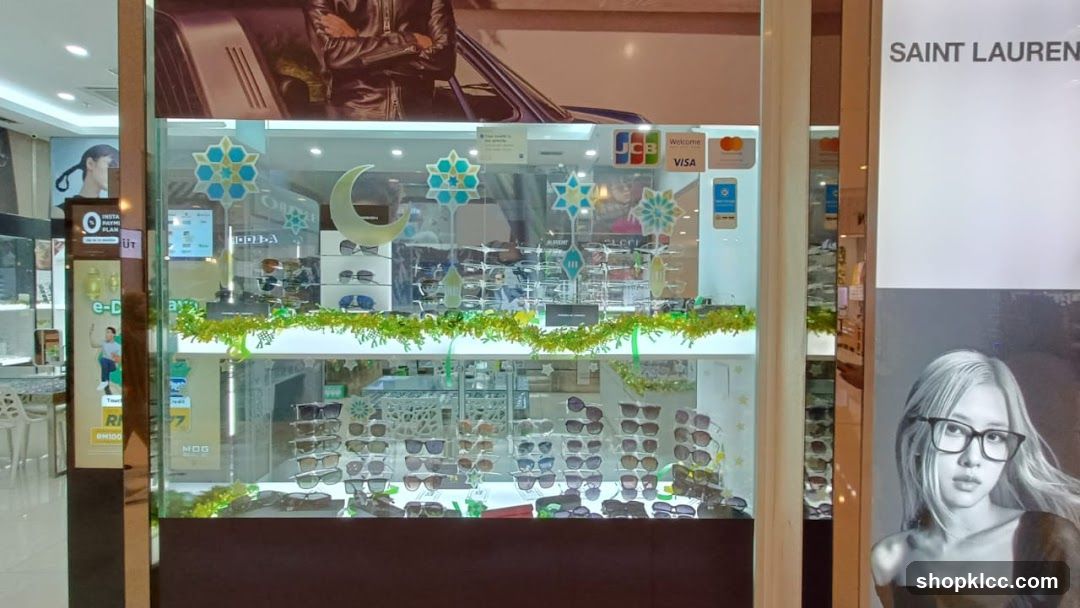Eyewear Store Display