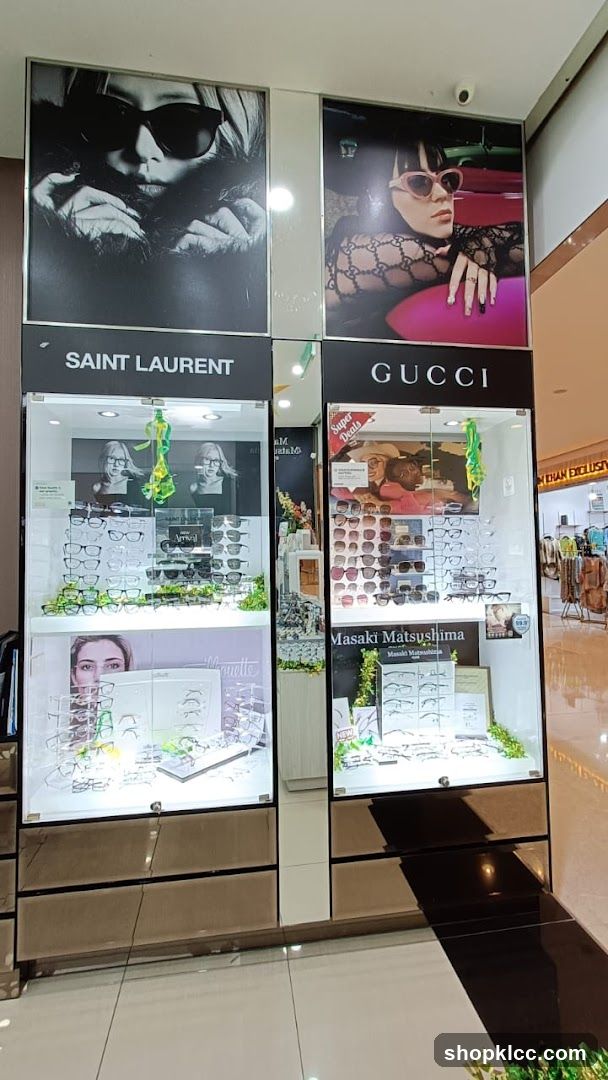 Eyewear Displays