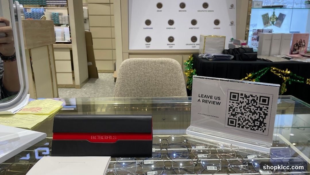 Eyewear Display