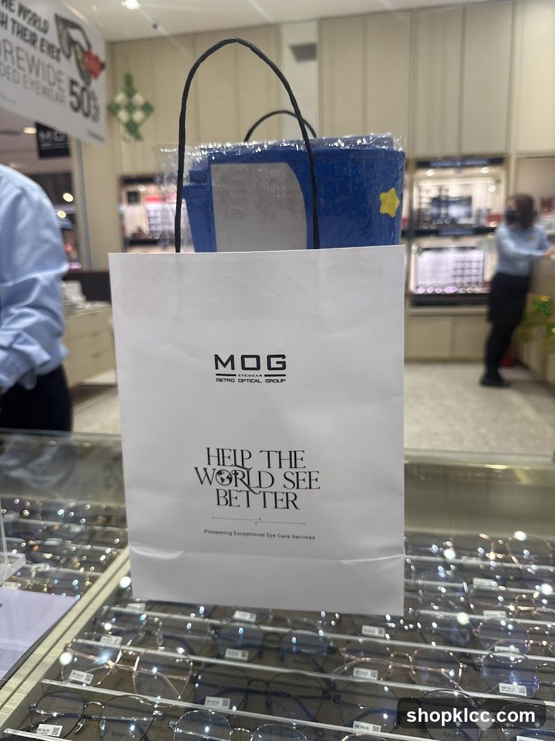 Eyewear store shopping bag