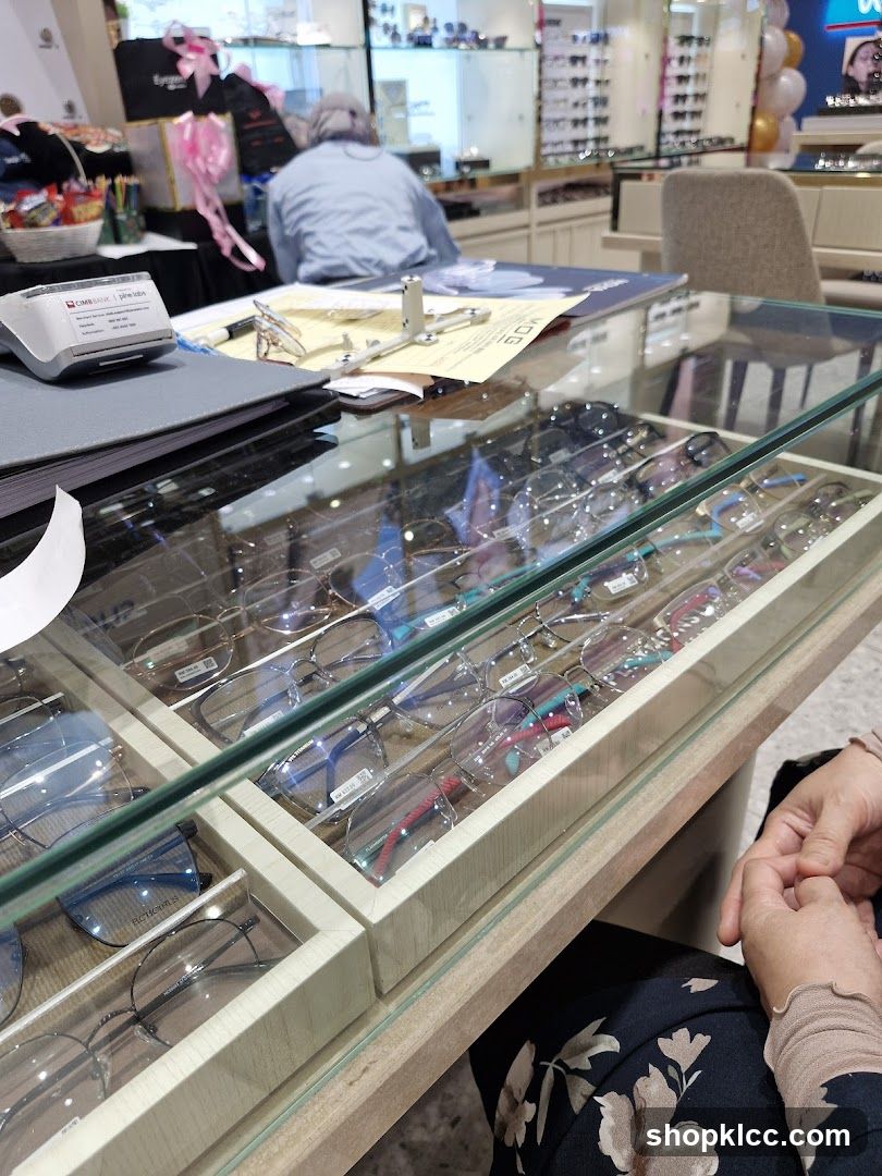 Eyeglass Display