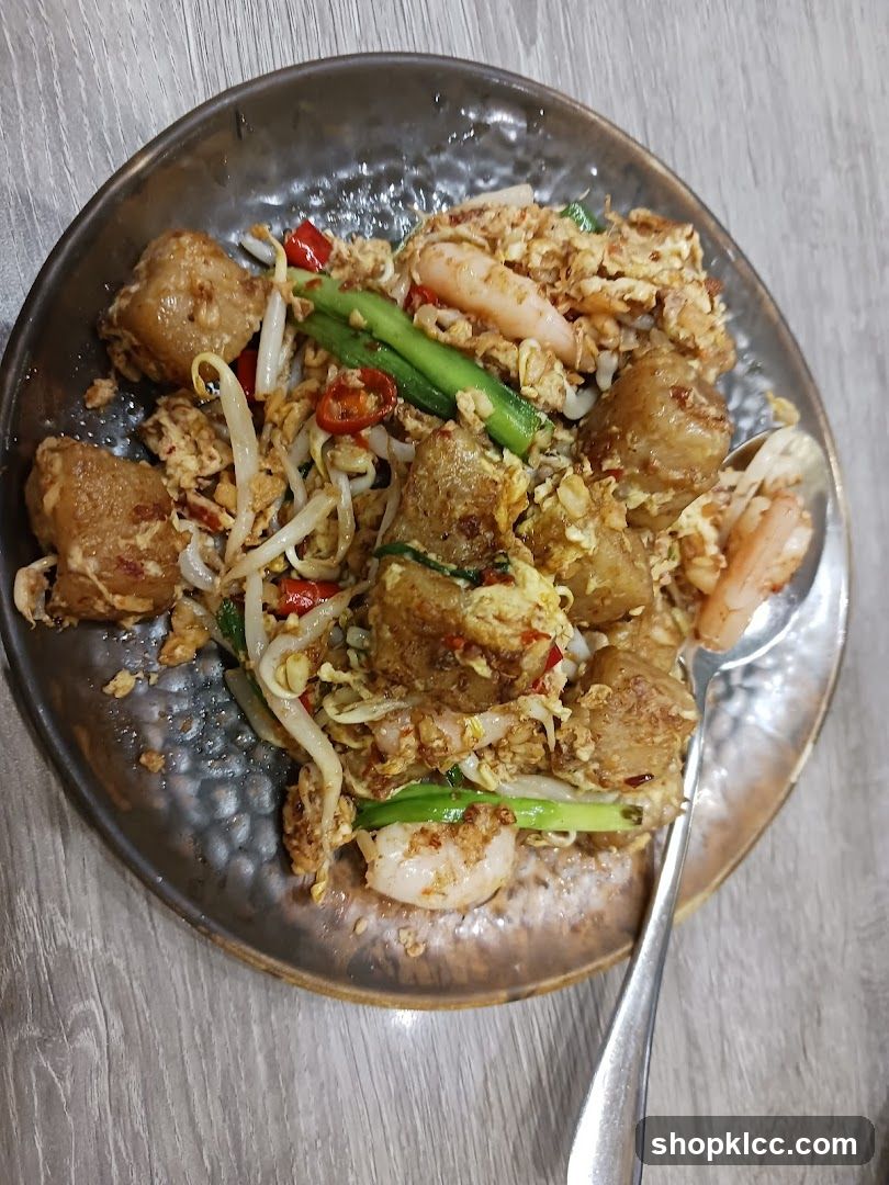 Stir-fried dish with shrimp and tofu