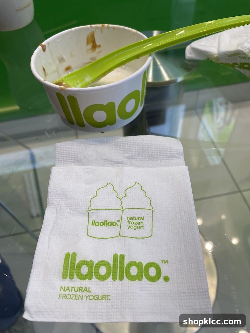 Ilao Ilao Frozen Yogurt Cup and Napkin
