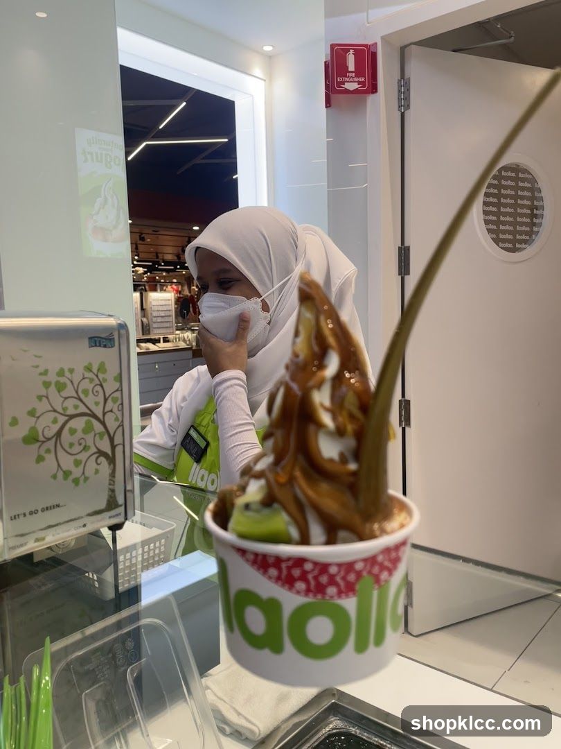 Frozen Yogurt with Caramel Drizzle