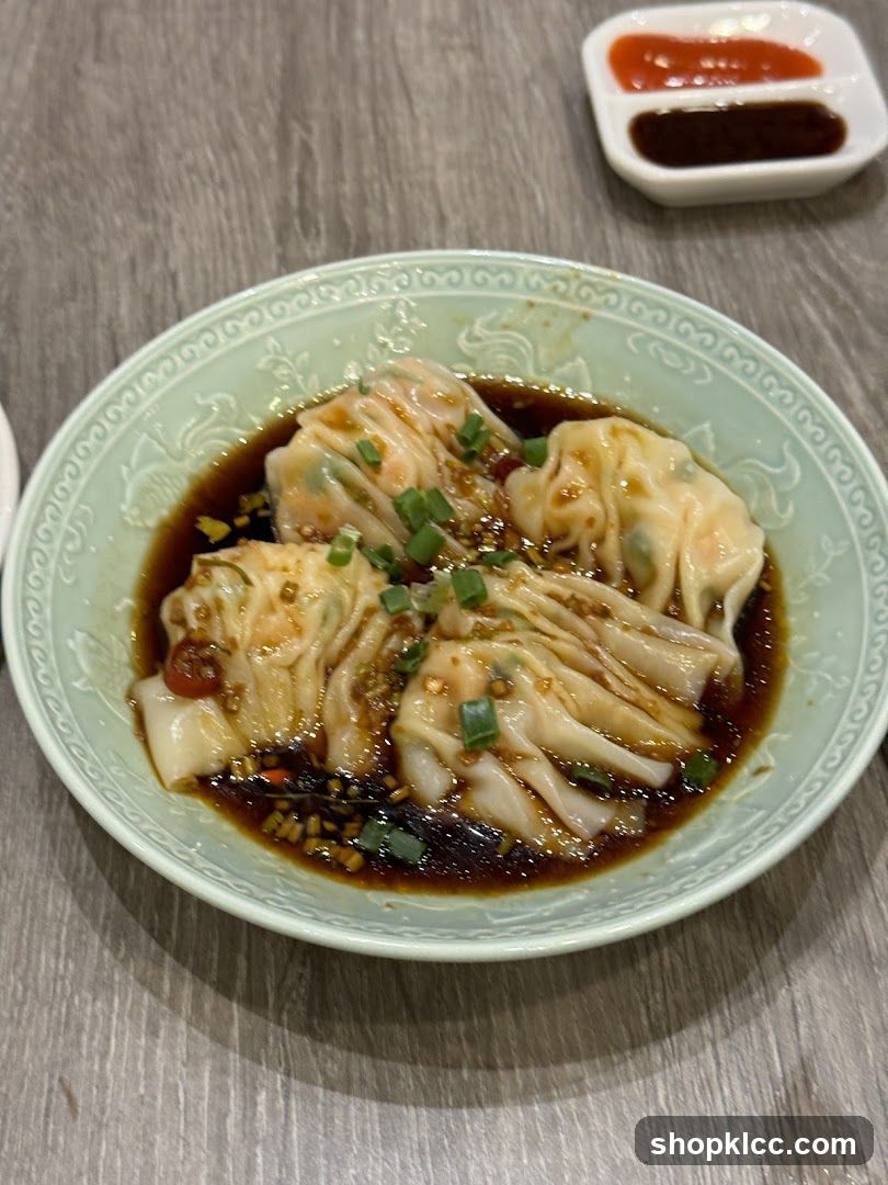 Steamed Dumplings with Sauce