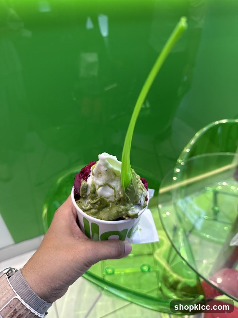 Frozen Yogurt with Toppings