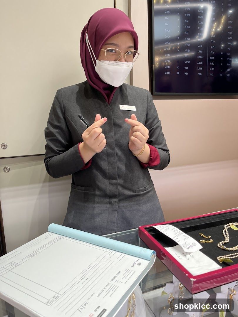 Jewelry store employee