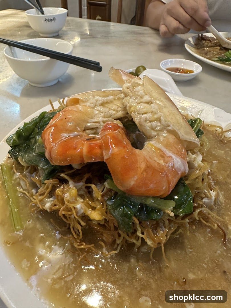 Crispy Noodles with Prawns