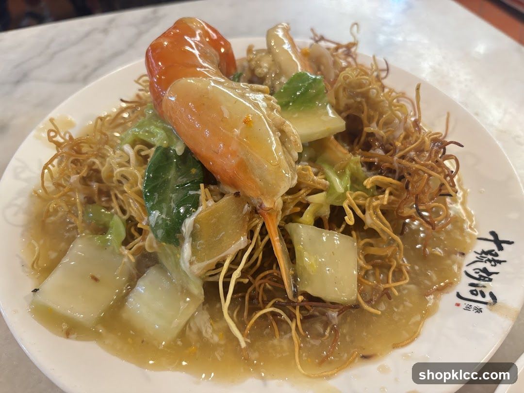Crispy Noodles with Shrimp and Vegetables