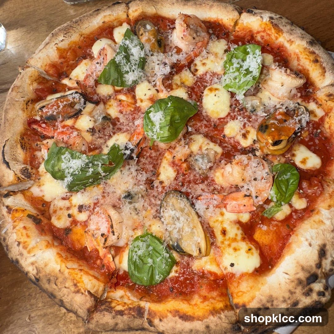 Seafood Pizza