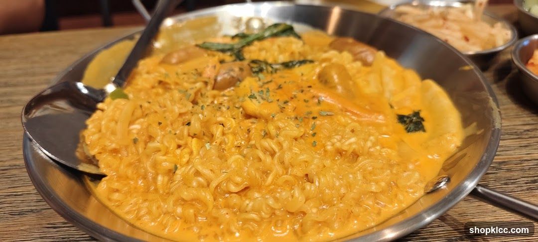 Creamy Ramen Dish