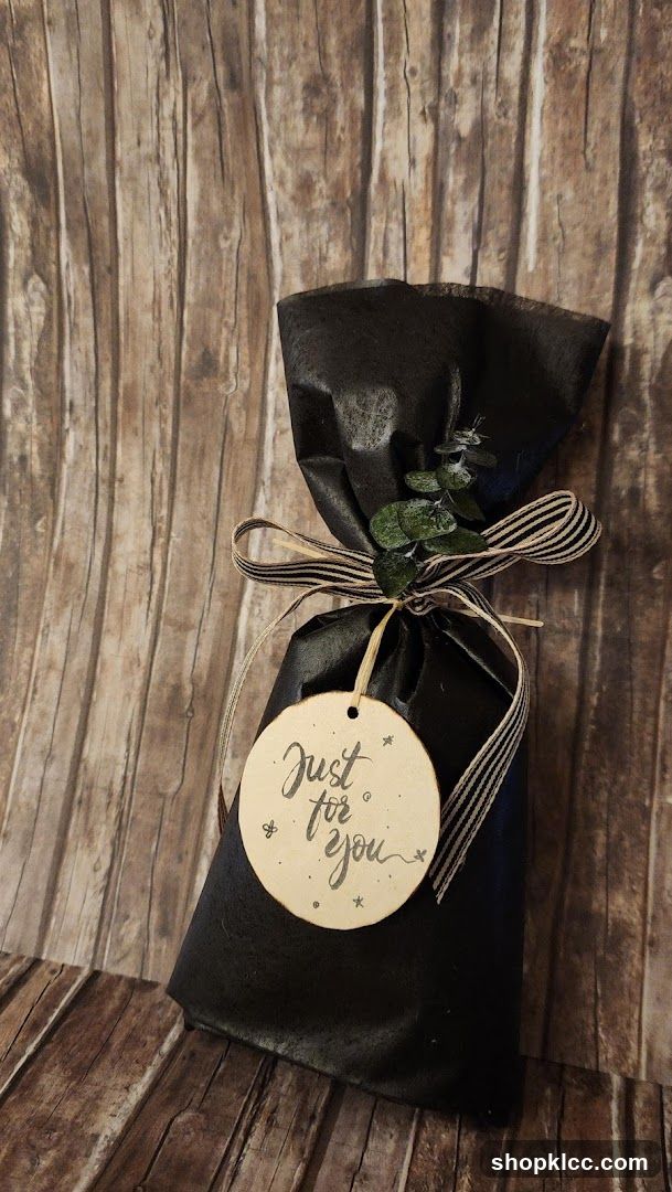Gift wrapped item with tag