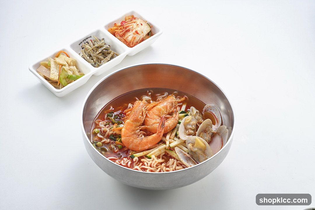 Seafood Noodle Soup with Side Dishes