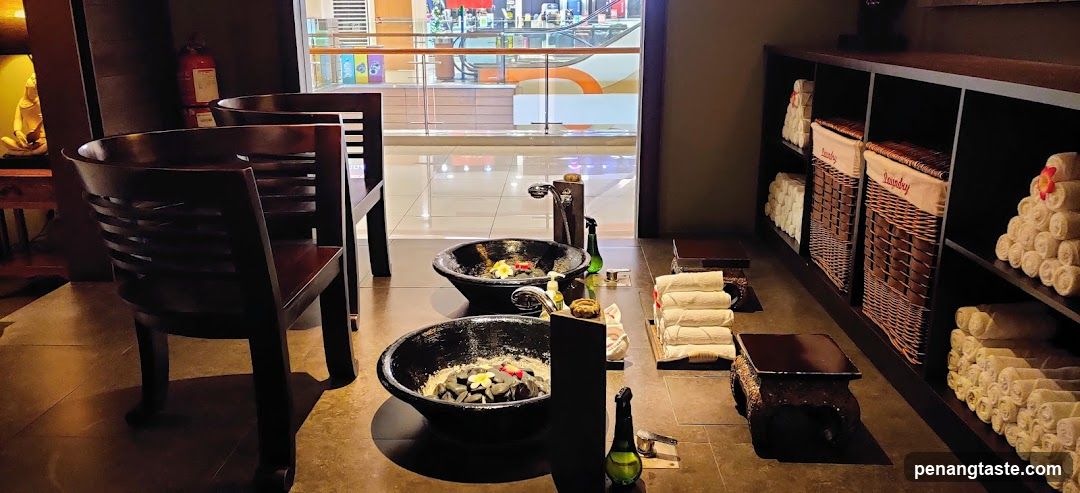 Spa Foot Soak Area