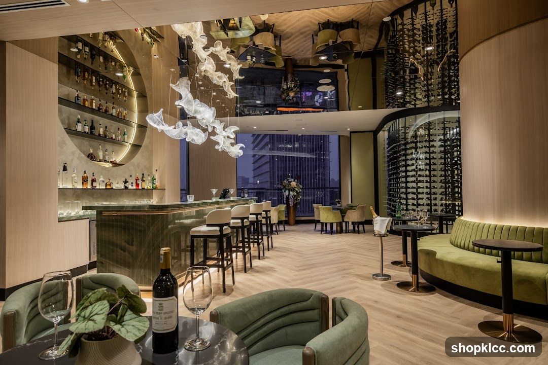 Elegant Bar and Lounge