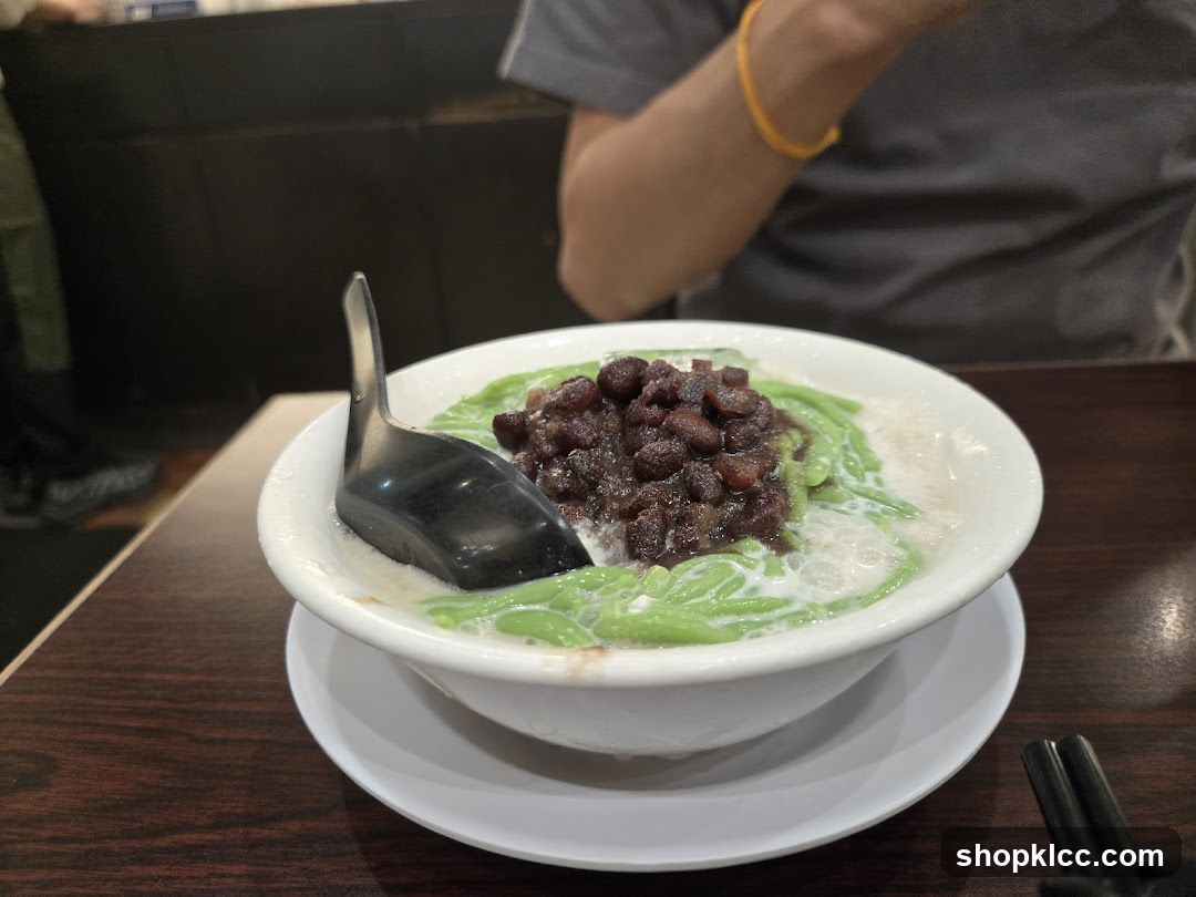 Dessert with Red Beans and Green Noodles