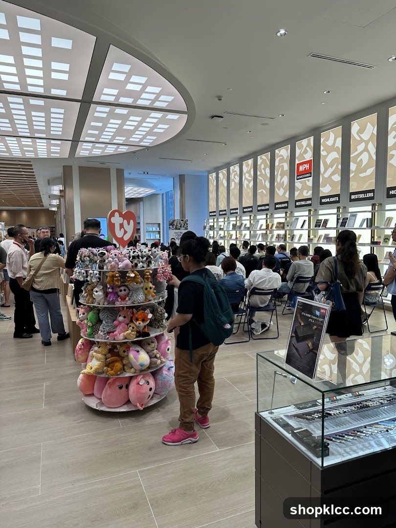 Bookstore with plush toys and stationery