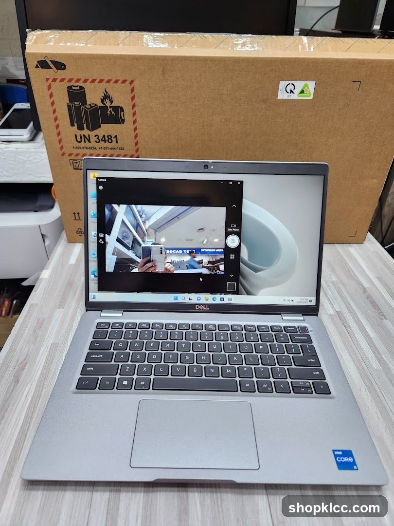 Dell Laptop and Packaging