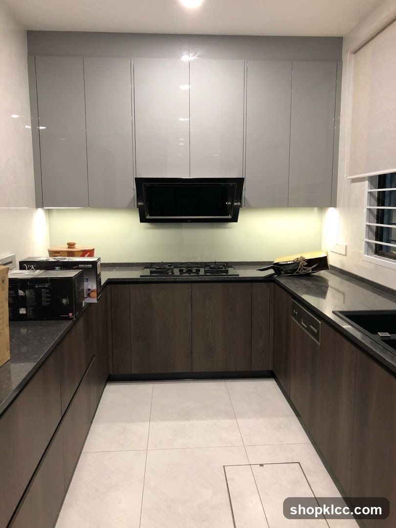Modern U-shaped Kitchen with Sleek Cabinetry