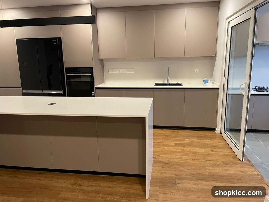 Modern Kitchen Island and Countertops