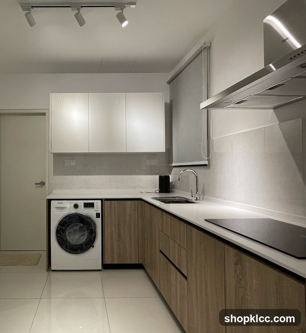 Modern Kitchen with Integrated Appliances