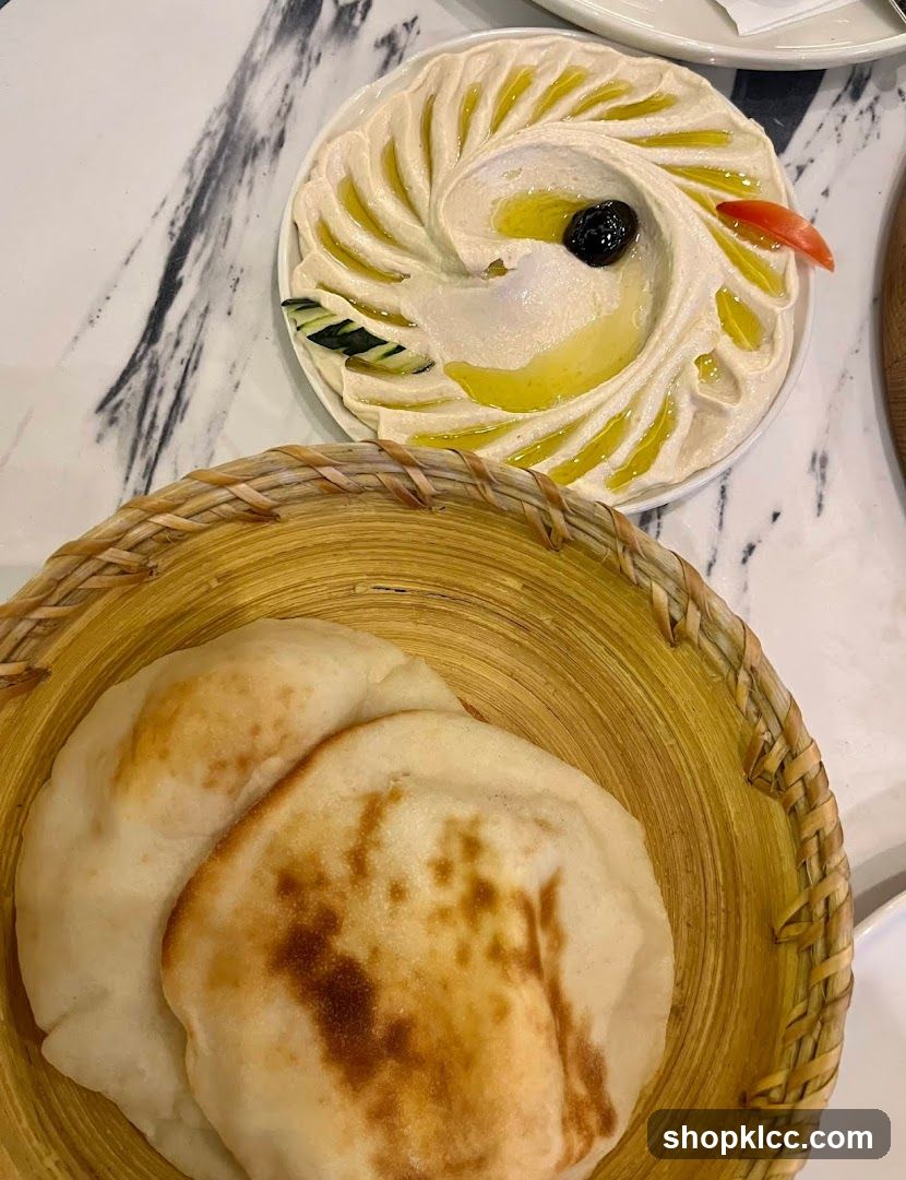 Hummus with Pita Bread