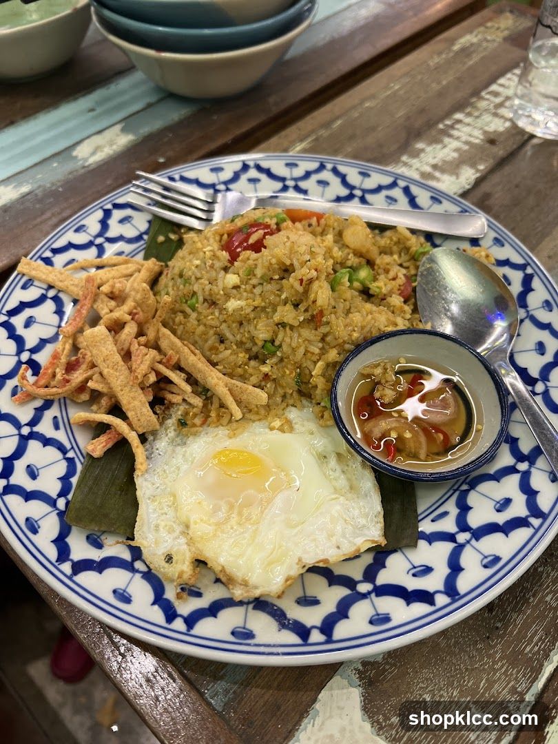 Fried Rice with Egg and Crispy Topping