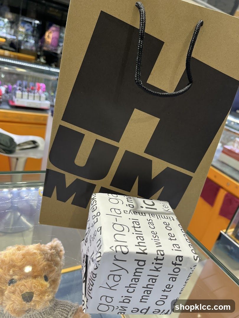 Shopping Bag and Gift Box