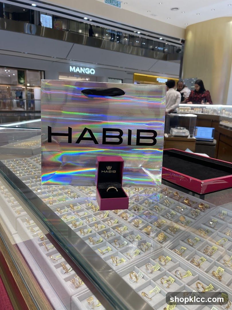 Jewelry Display with Branded Bag