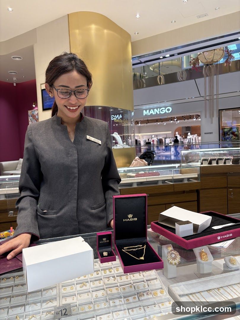 Jewelry Store Display
