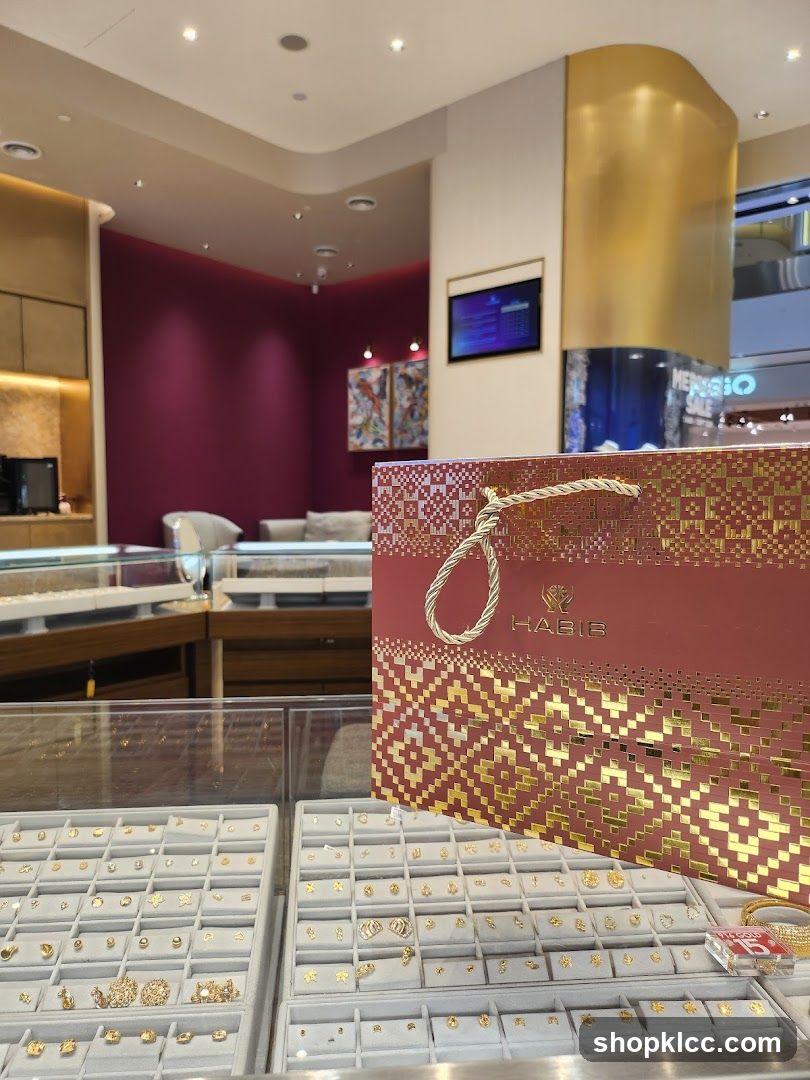 Jewelry Store Display