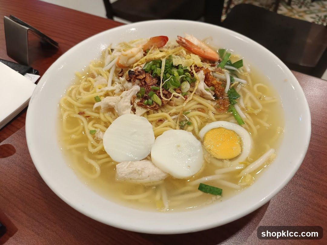 Noodle Soup with Shrimp and Egg