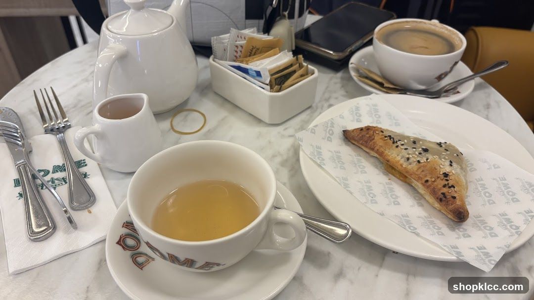 Tea and Pastry
