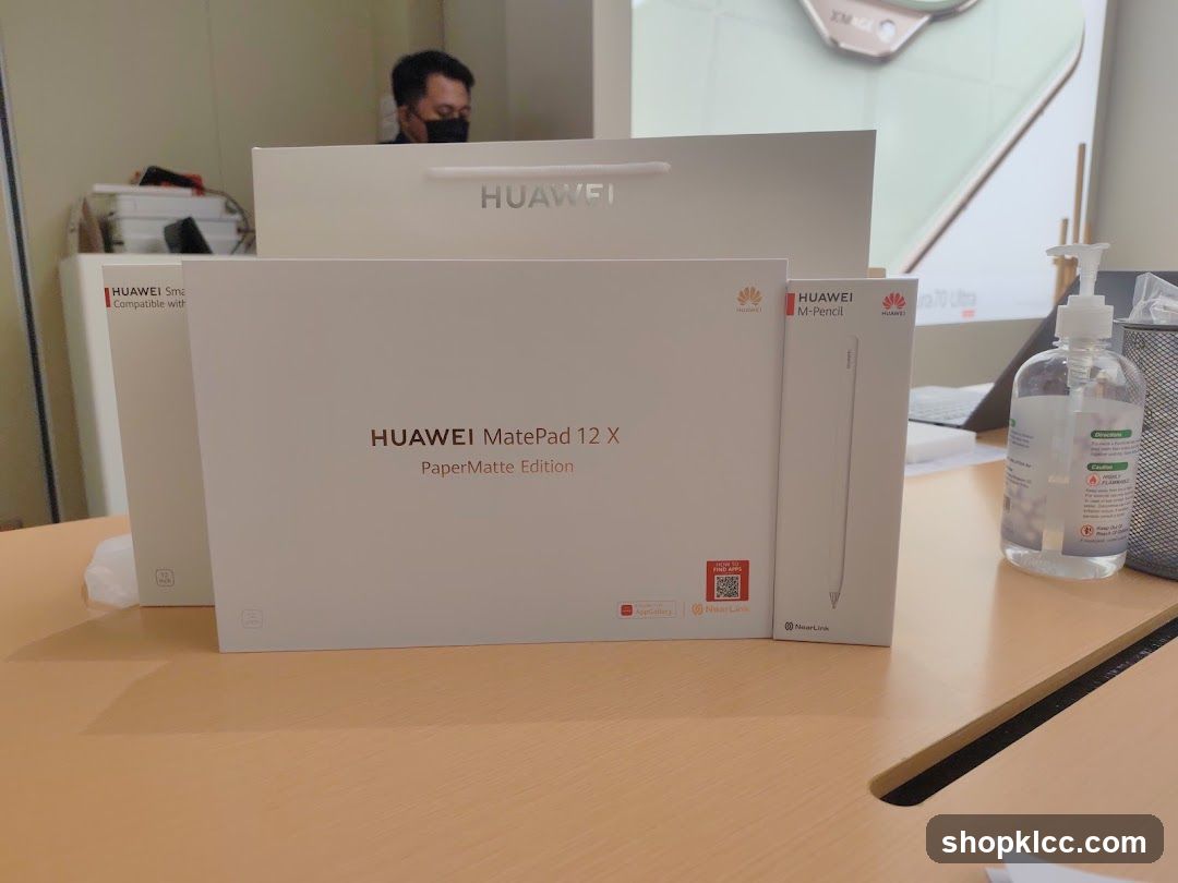 Huawei MatePad 12 X and M-Pencil